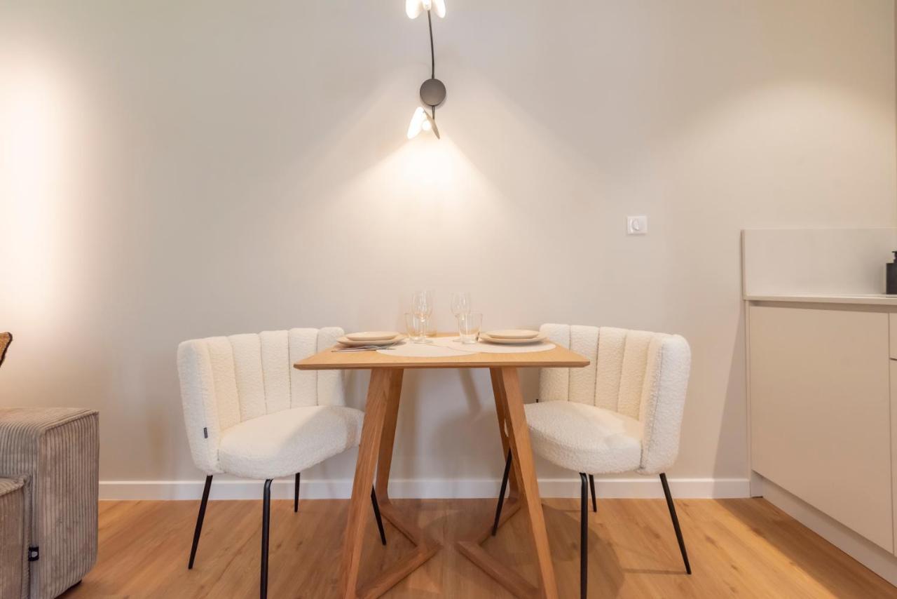 Le Boho . Centre-Ville Macon . Proche Gare . Design . Neuf . Wifi . Climatisation . Confort Exterior photo